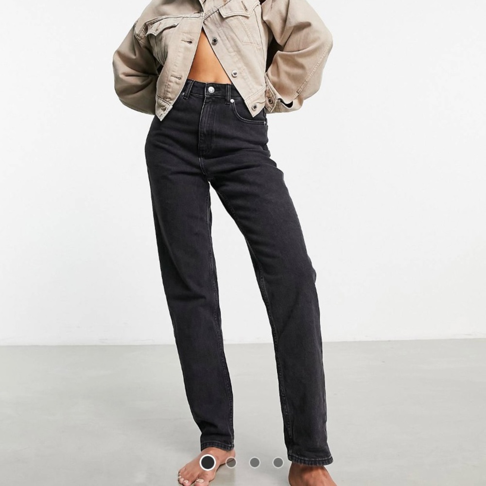 High waisted mom jeans